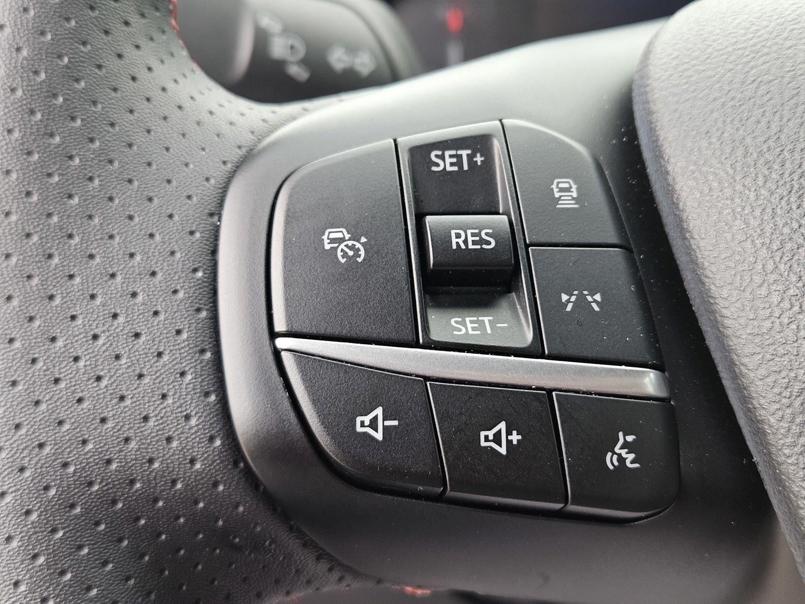 2025 Ford Escape ST-Line FWD