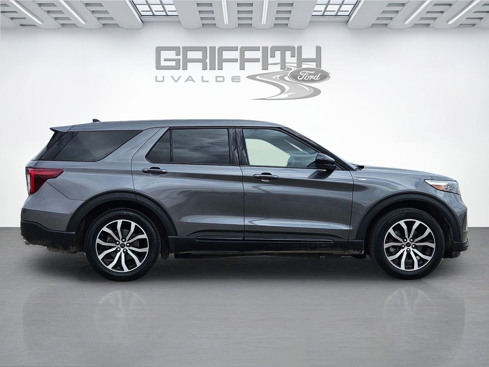 2022 Ford Explorer ST-Line
