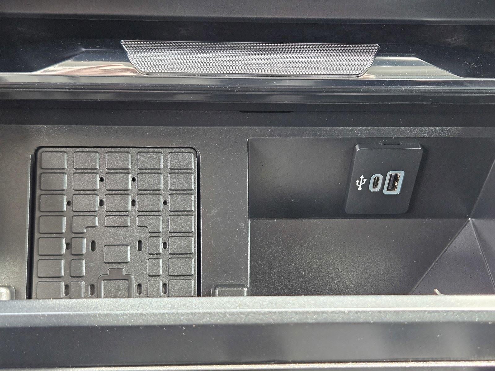 2024 Ford Super Duty F-350 SRW LARIAT