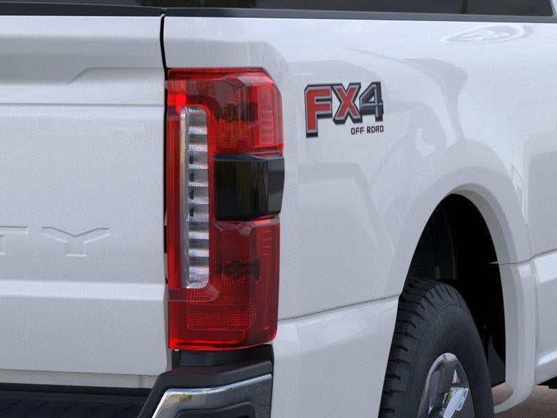 2026 Ford Super Duty F-350 SRW XL 4WD Crew Cab 6.75' Box