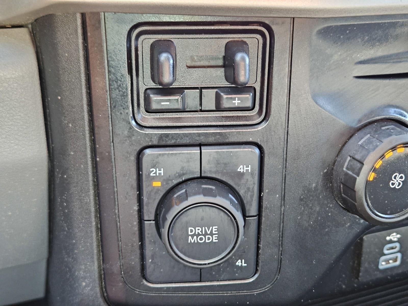 2024 Ford Super Duty F-350 SRW XLT