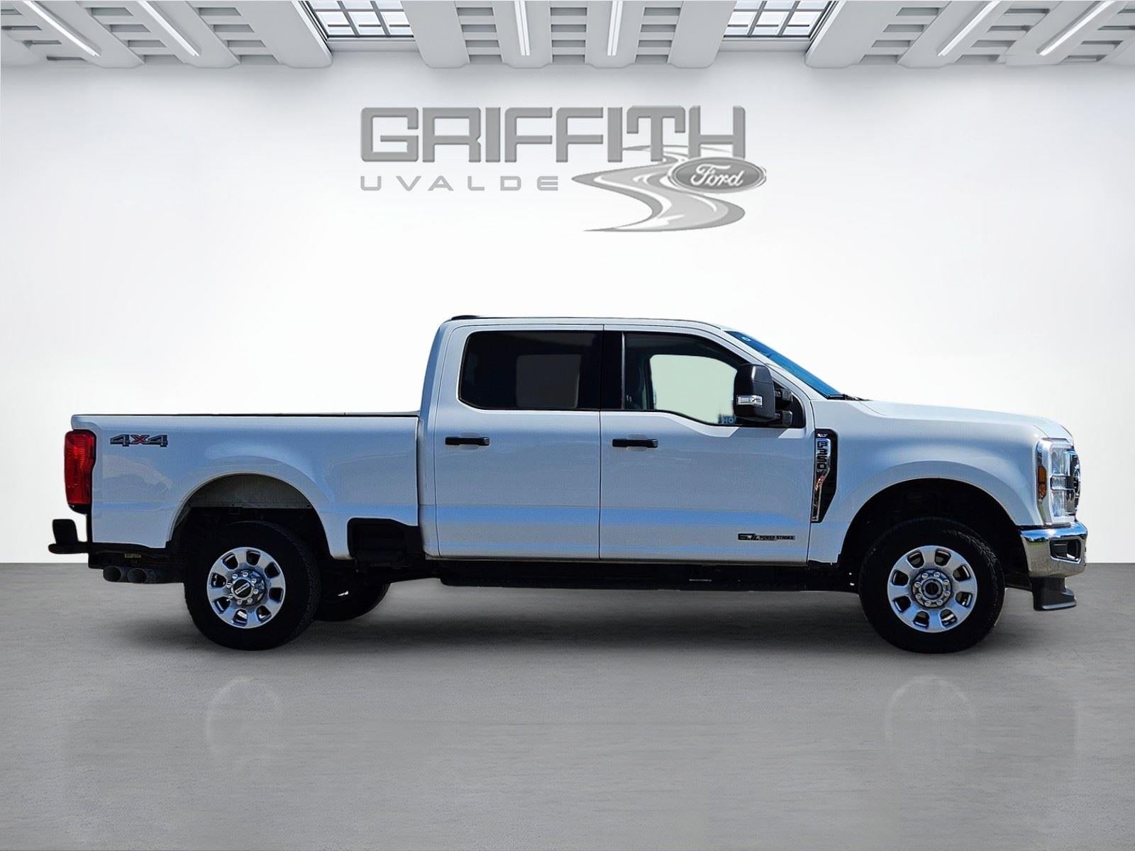 2024 Ford Super Duty F-350 SRW XLT