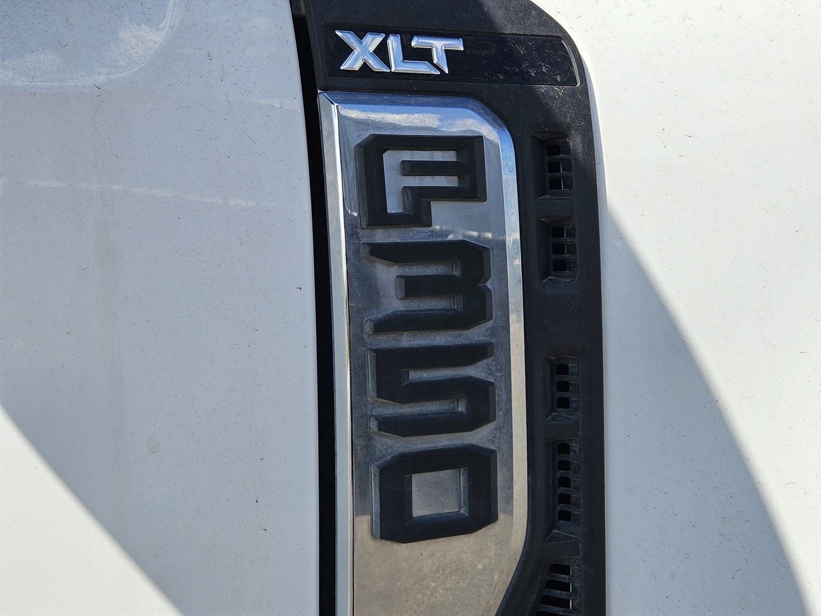 2023 Ford Super Duty F-350 SRW XLT