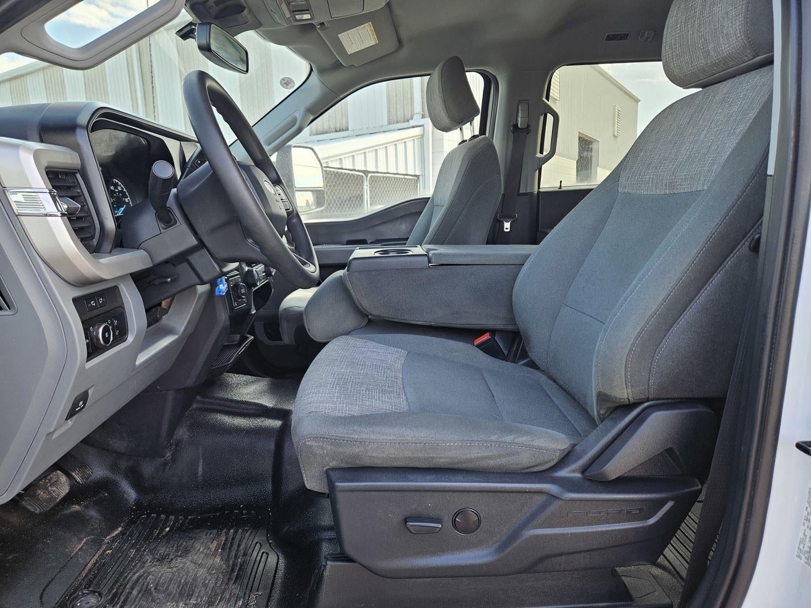 2023 Ford Super Duty F-350 SRW XLT