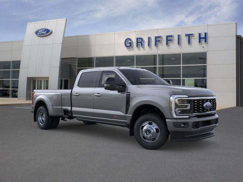 2026 Ford Super Duty F-350 DRW Platinum