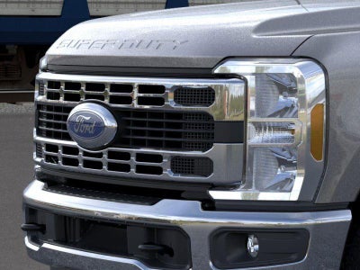 2026 Ford Super Duty F-350 DRW XL 4WD Crew Cab 8' Box