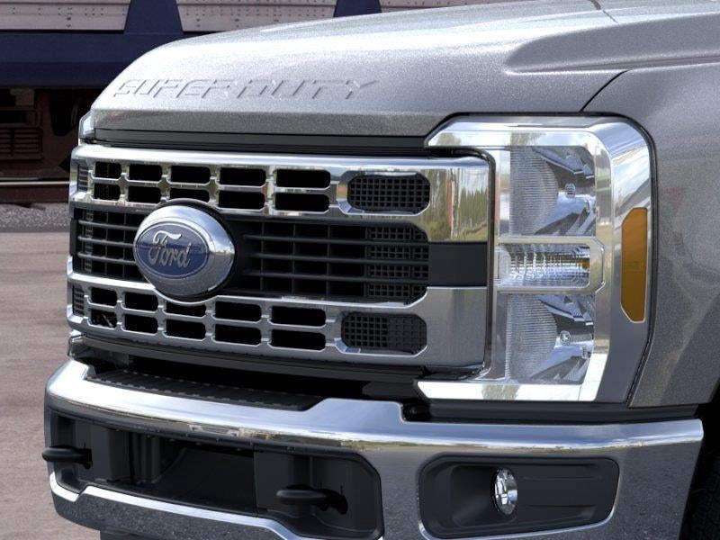 2026 Ford Super Duty F-350 DRW XL 4WD Crew Cab 8' Box