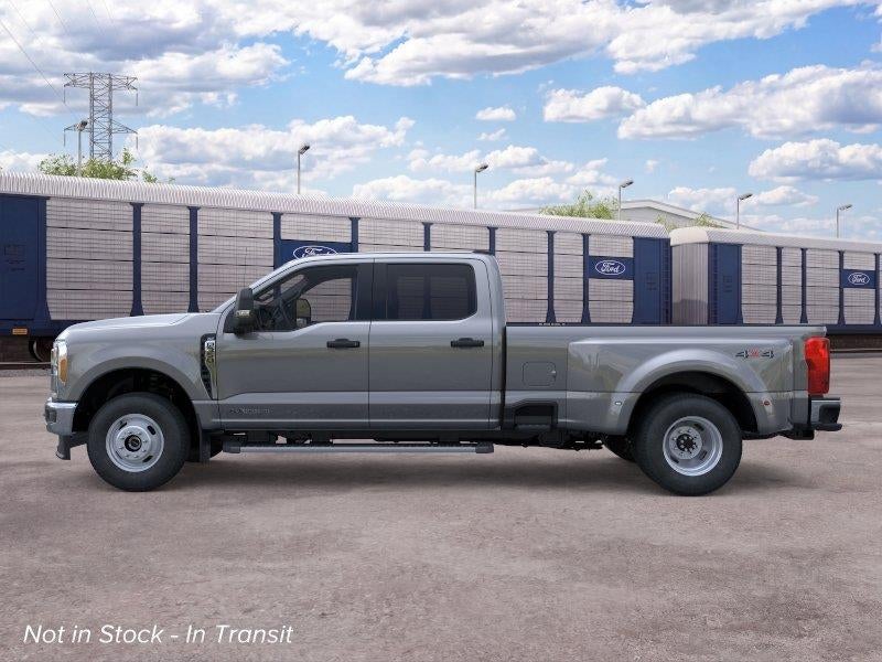 2026 Ford Super Duty F-350 DRW XL 4WD Crew Cab 8' Box