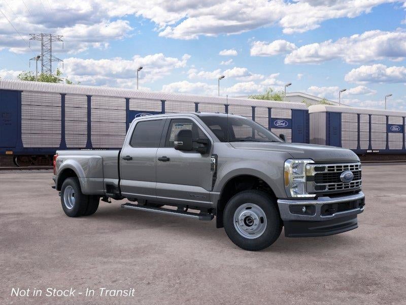 2026 Ford Super Duty F-350 DRW XL 4WD Crew Cab 8' Box