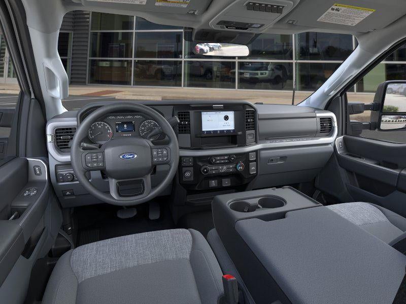 2026 Ford Super Duty F-350 SRW XLT