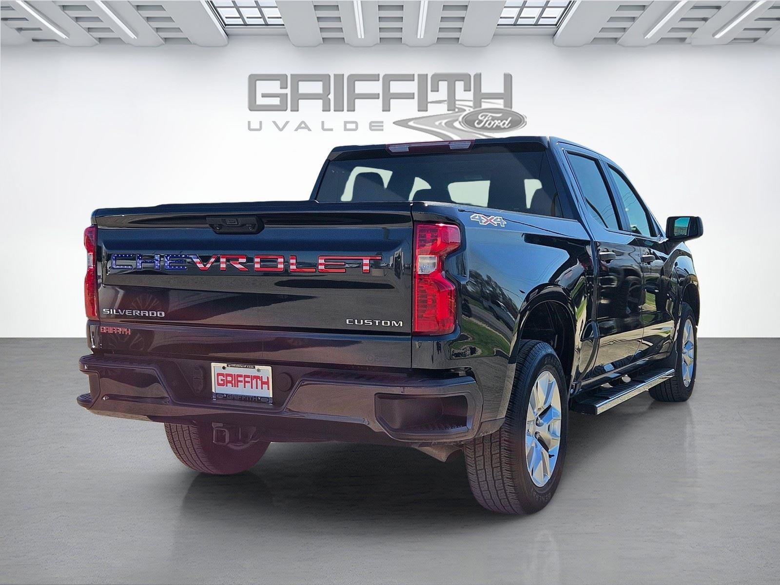 2022 Chevrolet Silverado 1500 Custom