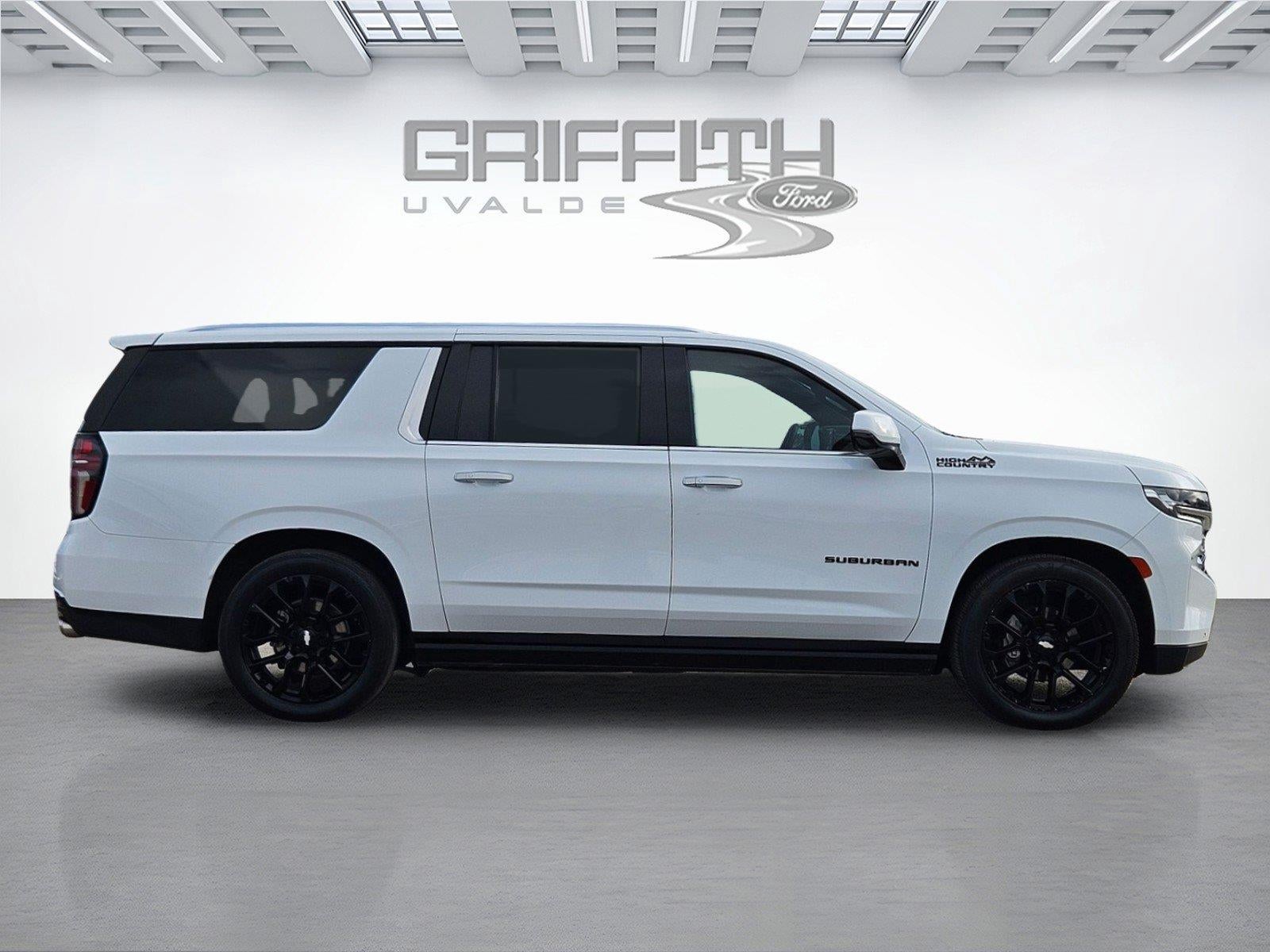 2023 Chevrolet Suburban High Country