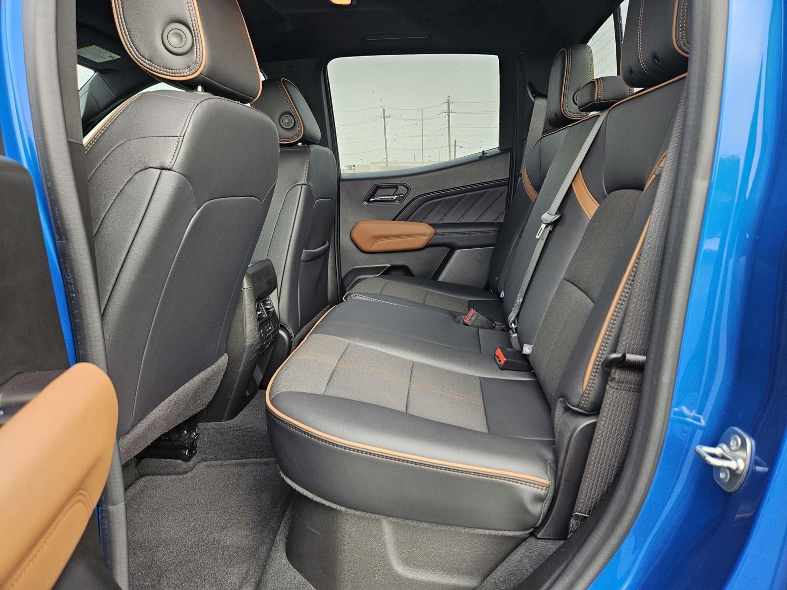 2024 GMC Canyon 4WD AT4