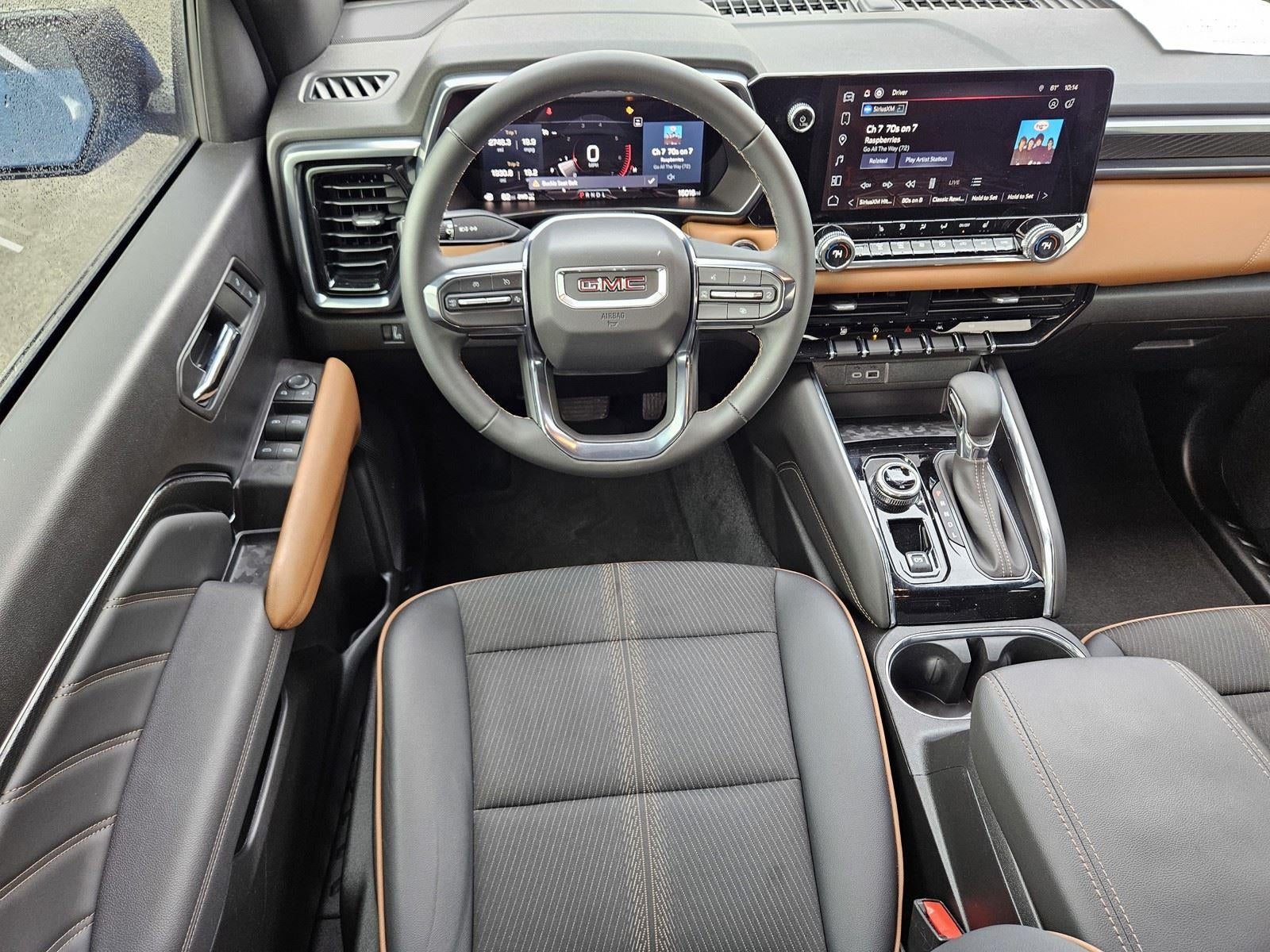 2024 GMC Canyon 4WD AT4