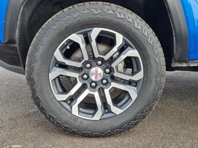2024 GMC Canyon 4WD AT4