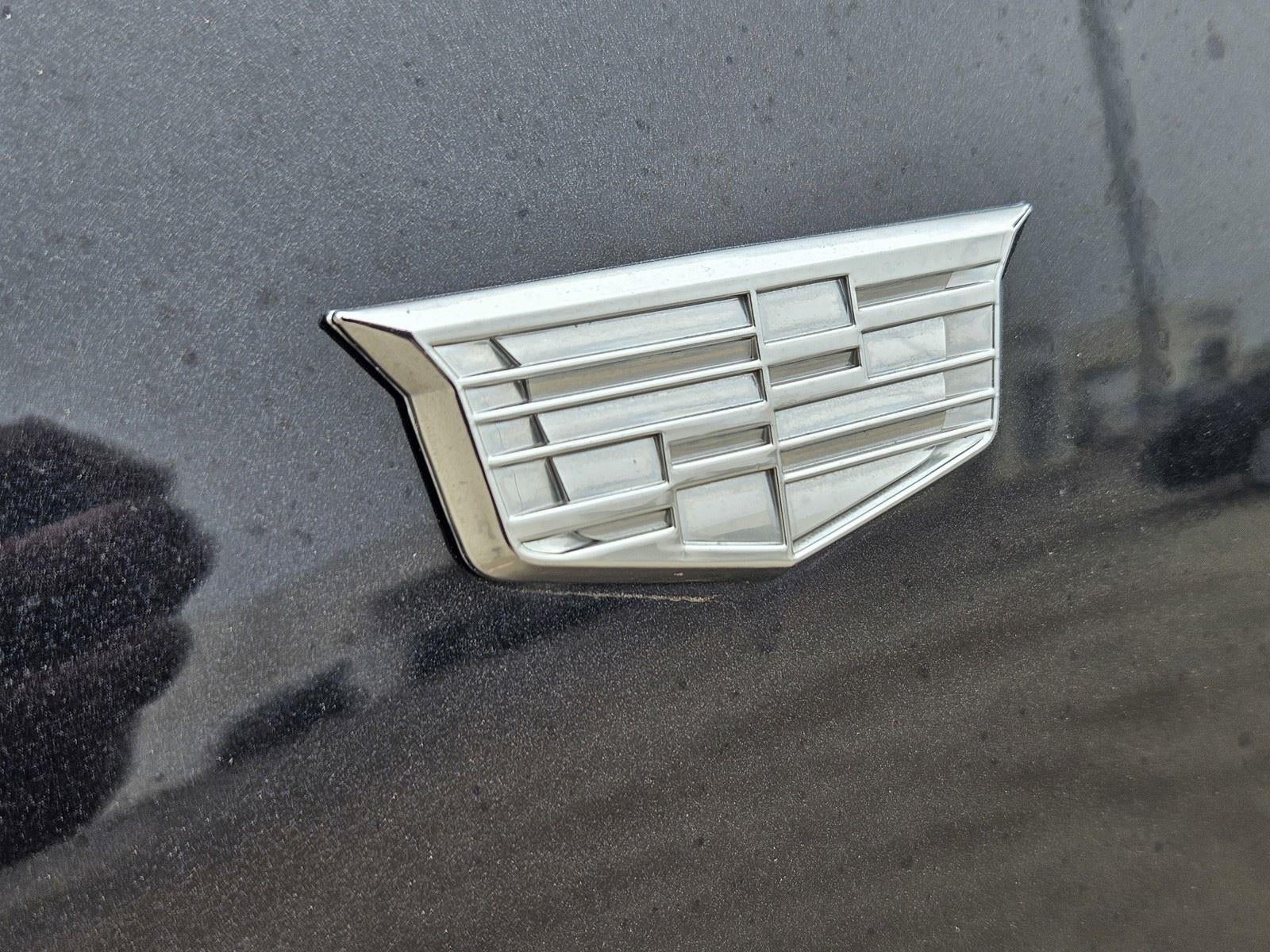 2023 Cadillac XT4 FWD Premium Luxury