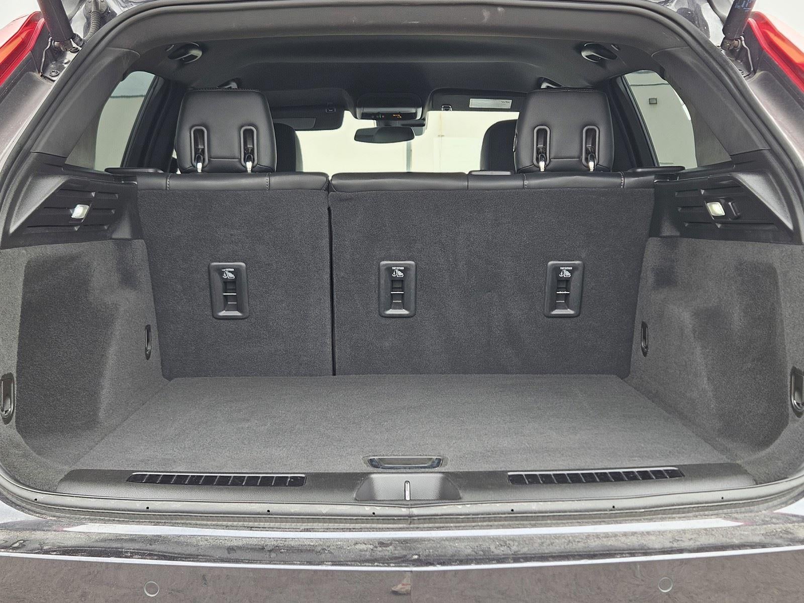 2023 Cadillac XT4 FWD Premium Luxury