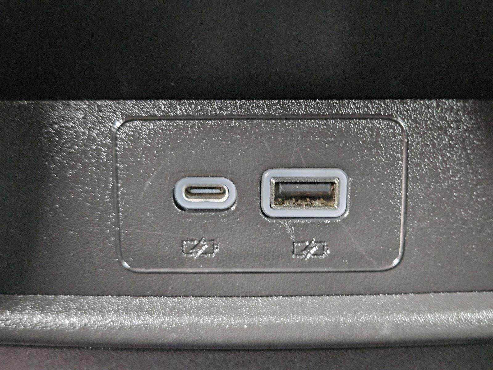 2023 Cadillac XT4 FWD Premium Luxury