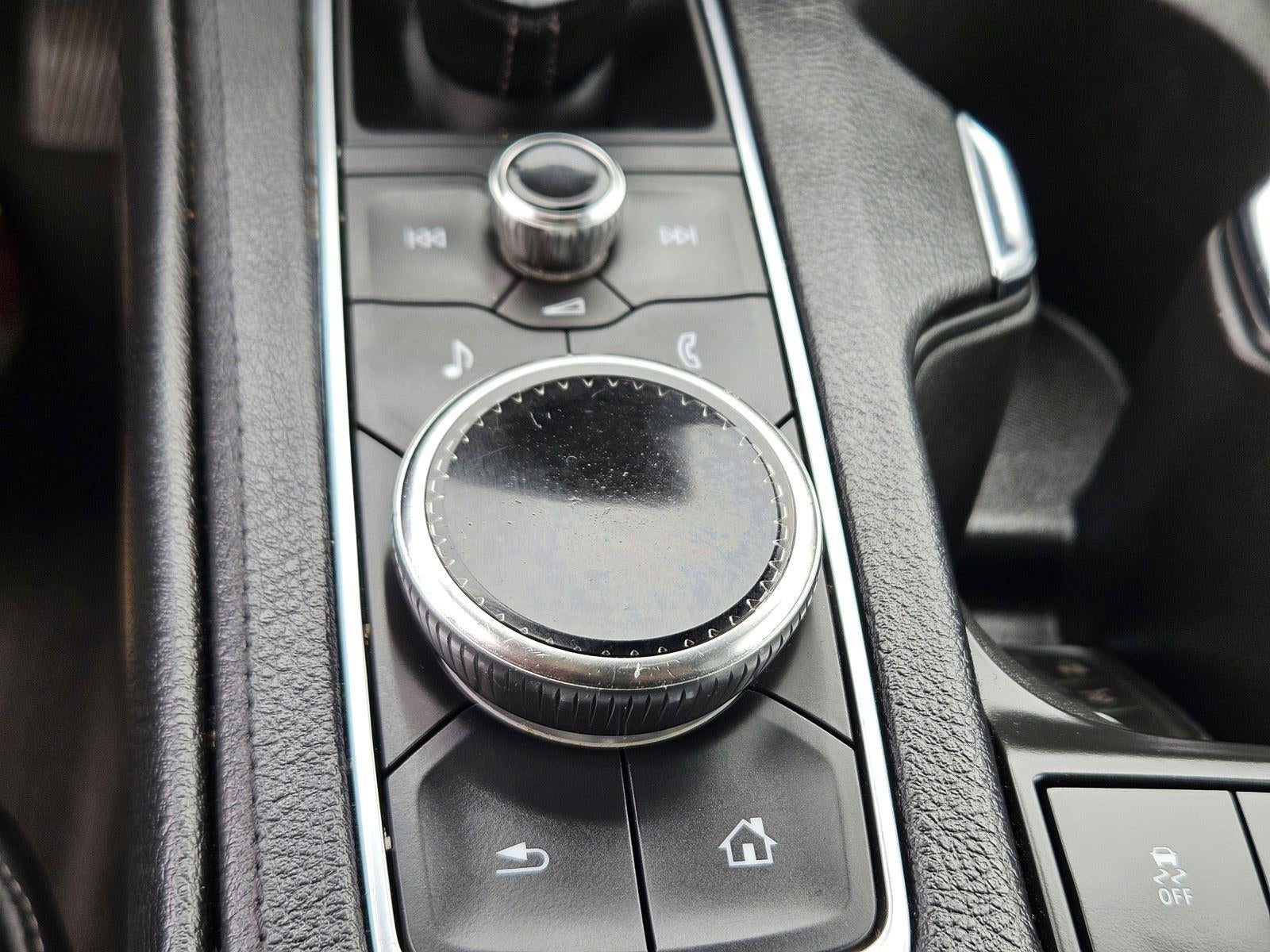 2023 Cadillac XT4 FWD Premium Luxury