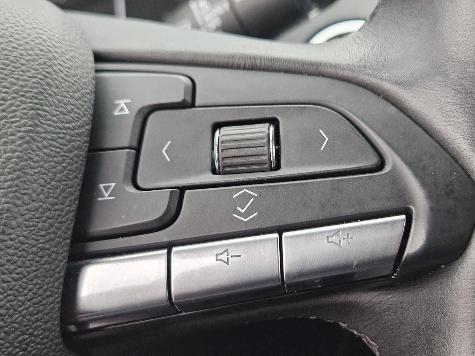 2023 Cadillac XT4 FWD Premium Luxury