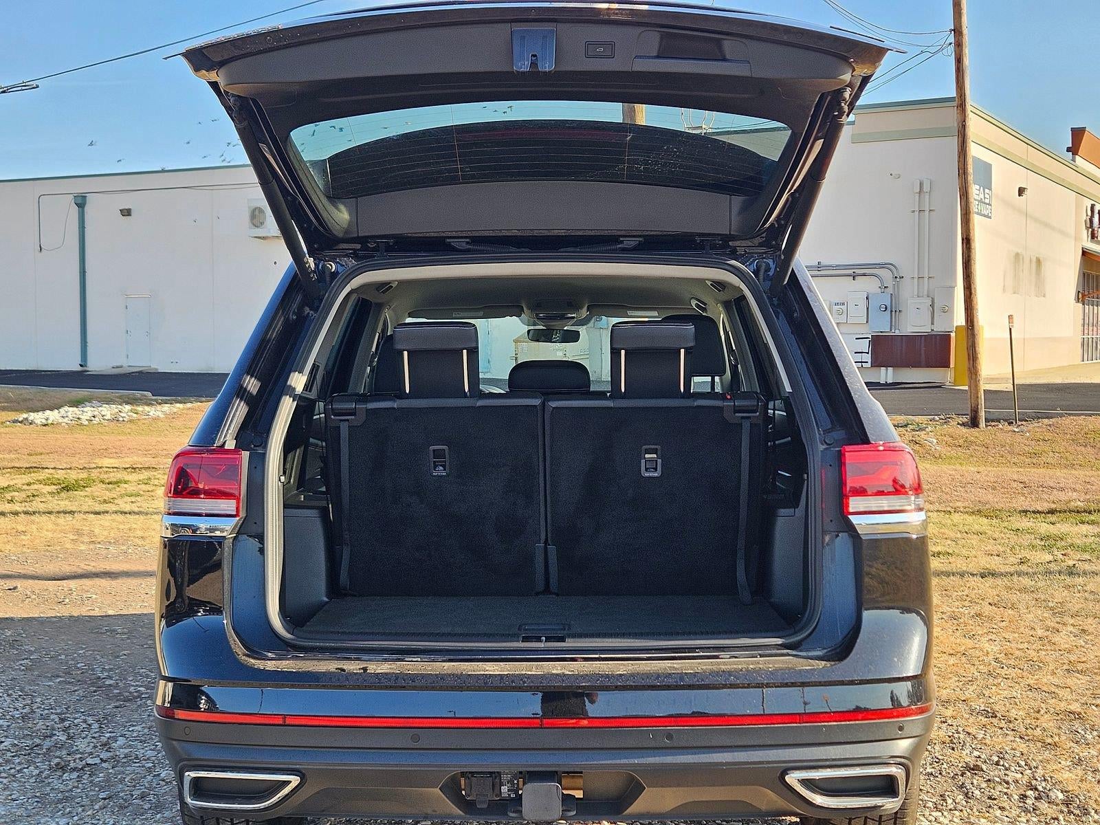 2025 Volkswagen Atlas 2.0T SE w/Technology