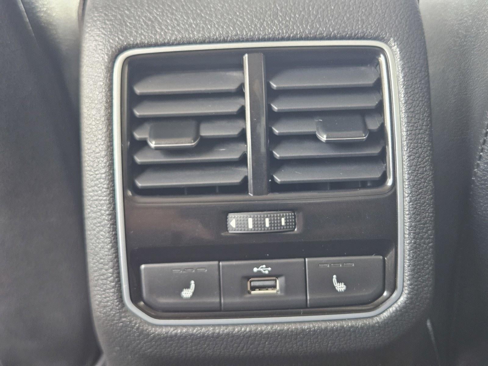 2016 Volkswagen Passat 1.8T SEL