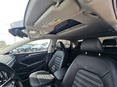 2016 Volkswagen Passat 1.8T SEL