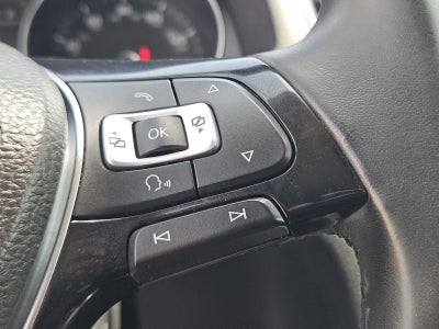 2016 Volkswagen Passat 1.8T SEL