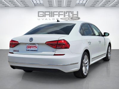 2016 Volkswagen Passat 1.8T SEL