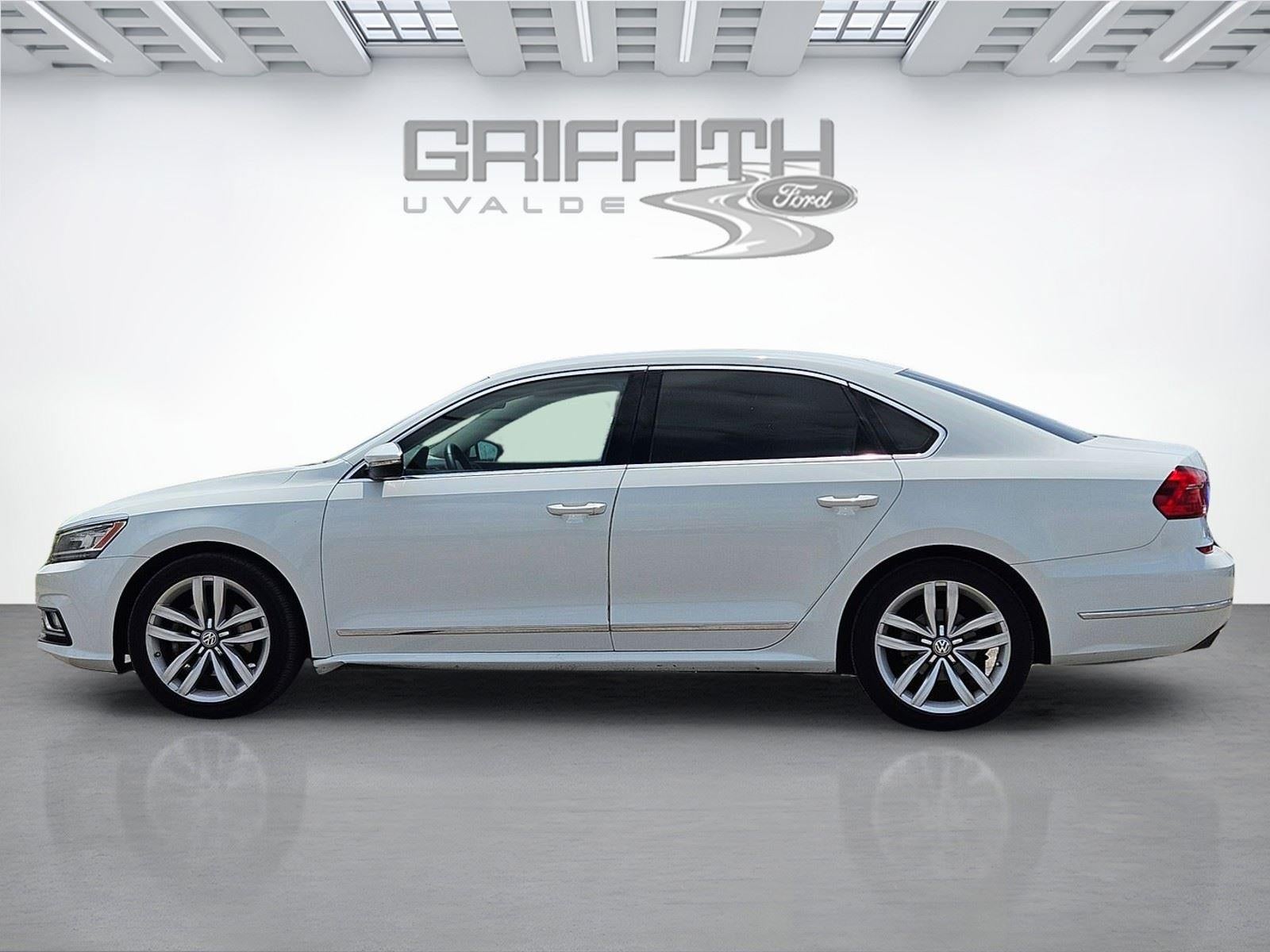2016 Volkswagen Passat 1.8T SEL