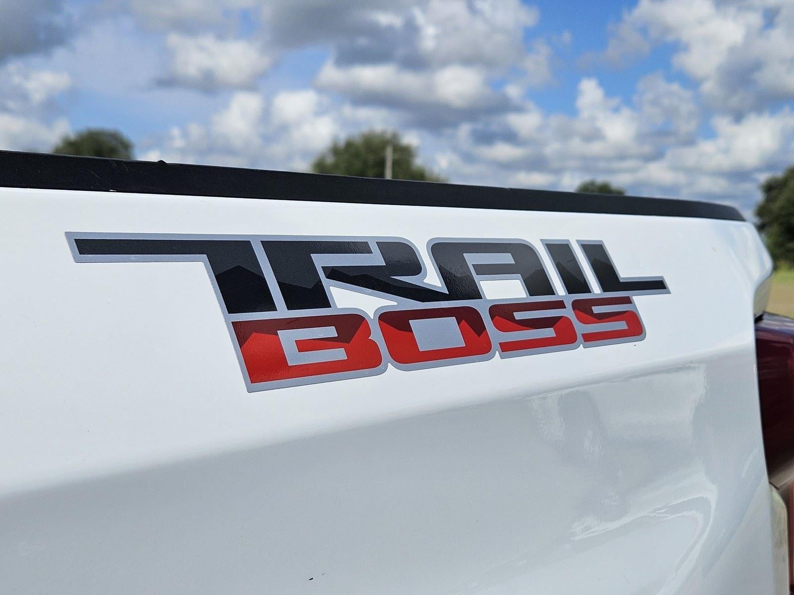 2022 Chevrolet Silverado 1500 Custom Trail Boss