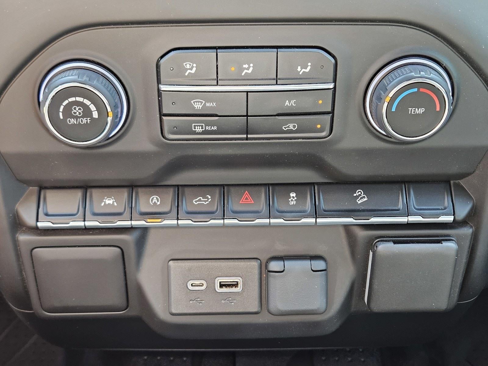 2022 Chevrolet Silverado 1500 Custom Trail Boss