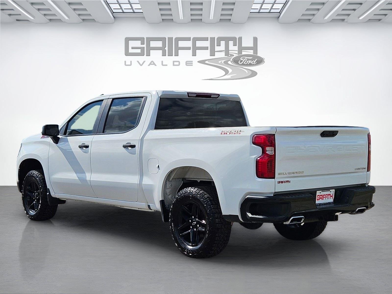 2022 Chevrolet Silverado 1500 Custom Trail Boss