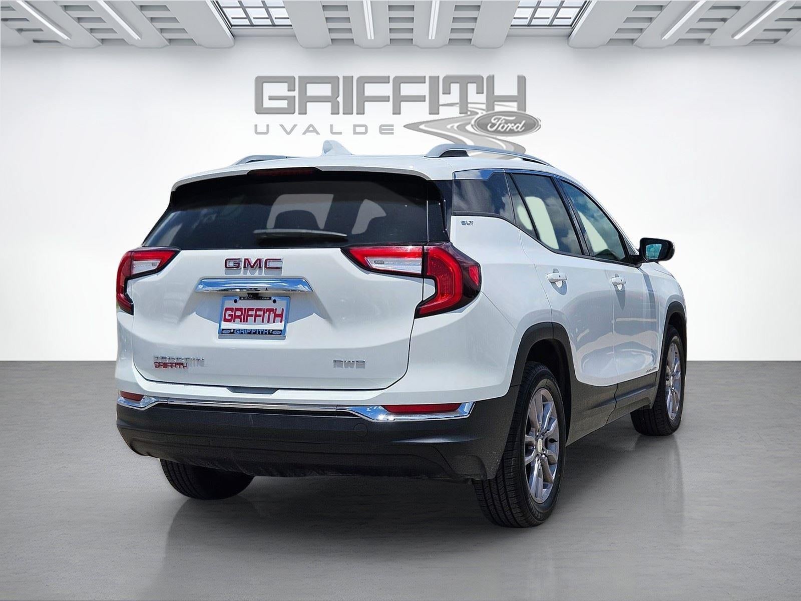 2024 GMC Terrain SLT