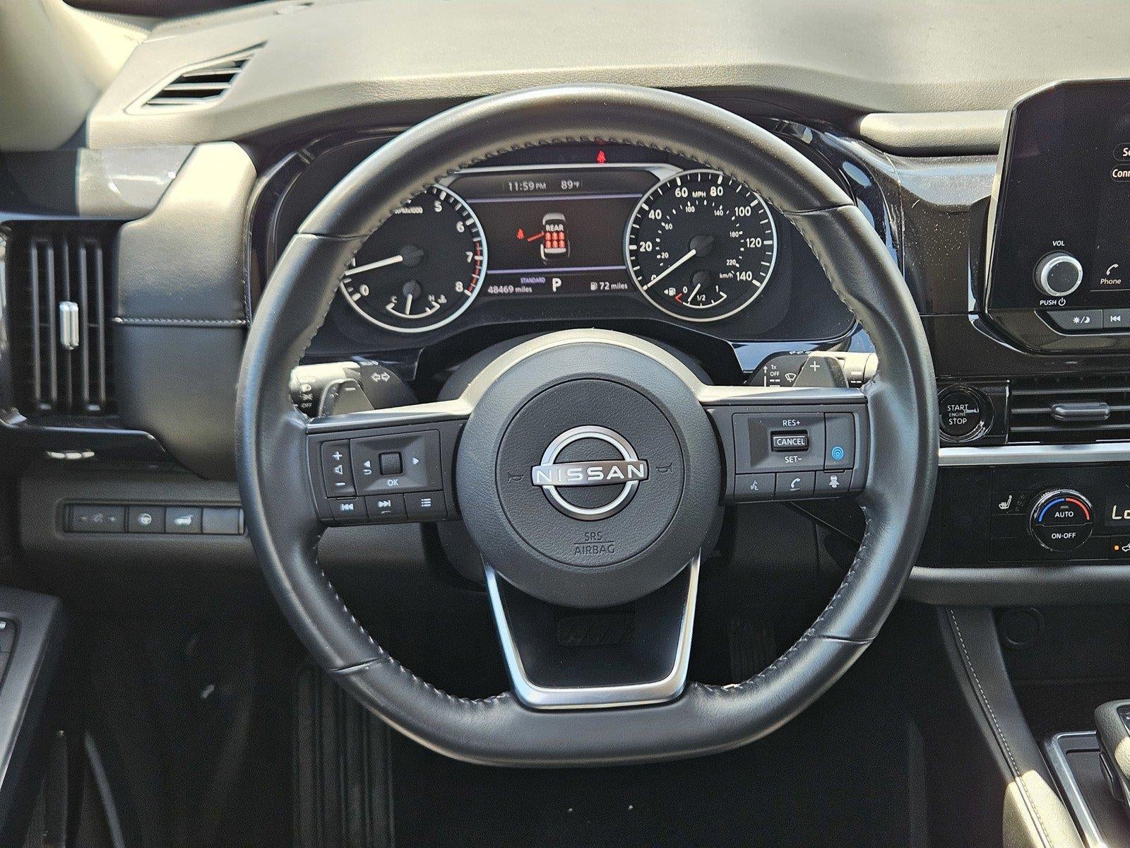 2025 Nissan Pathfinder SV