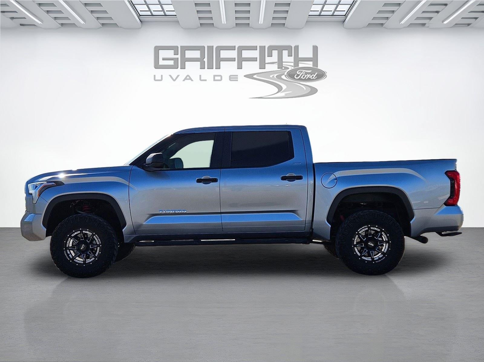 2024 Toyota Tundra 4WD SR5