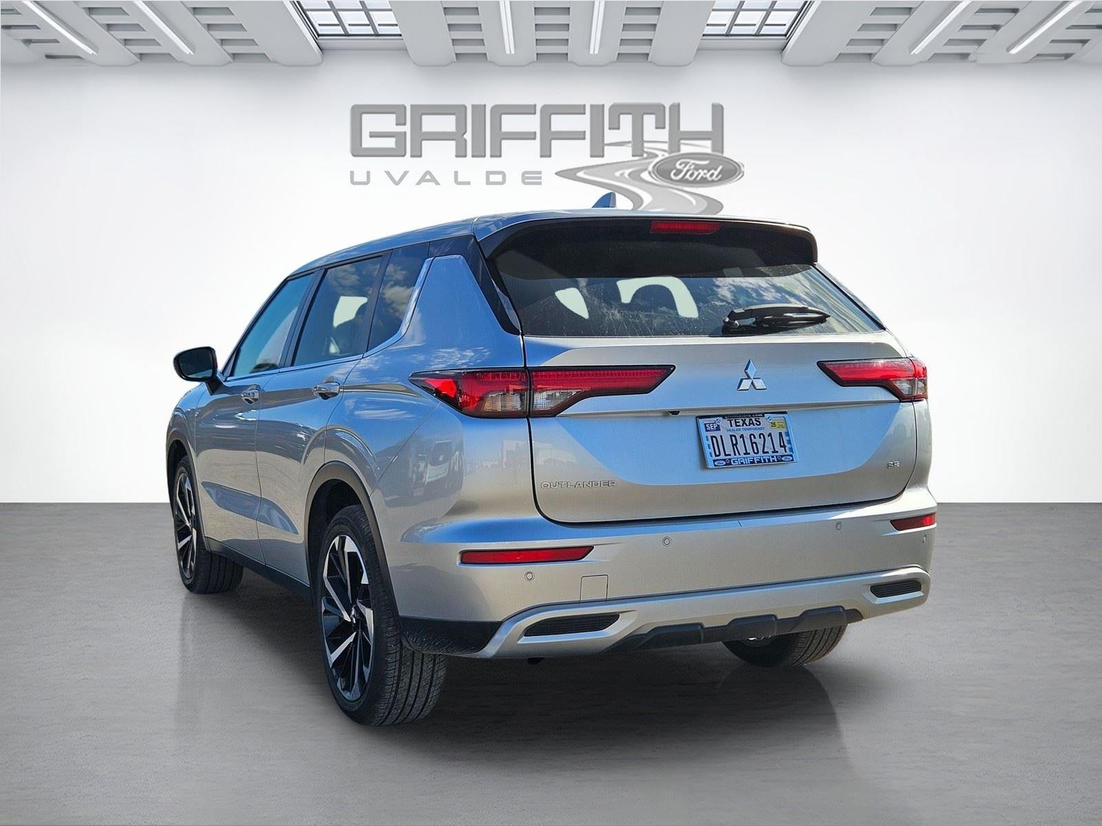 2024 Mitsubishi Outlander SE