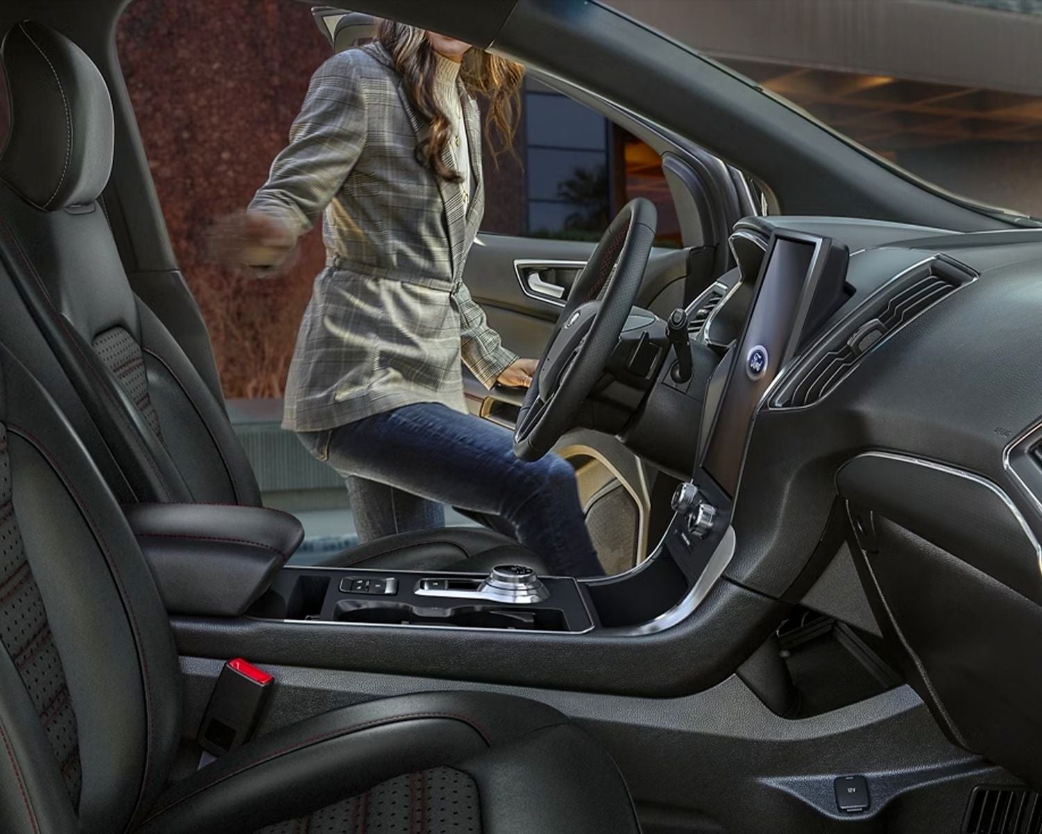 Interior view of the 2024 Ford Edge